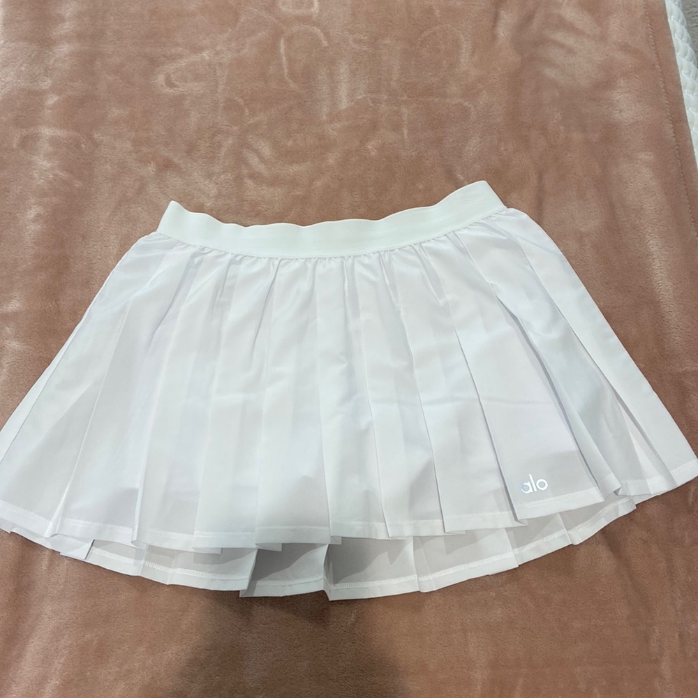 ALO Yoga White Pleated Mini Skirt